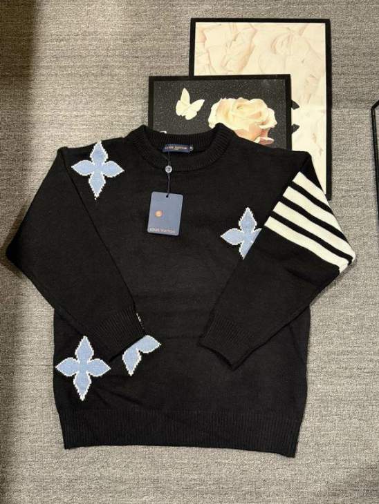 Picture of Louis Vuitton Sweaters _SKULVM-XLhgntx4147116
